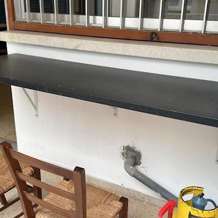 Unique City Hostel 100 Meters From Beach 拉纳卡 外观 照片